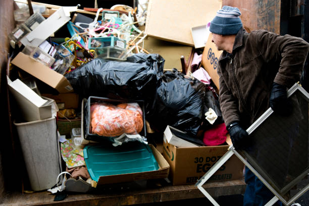 Best Office Cleanout  in Lino Lakes, MN